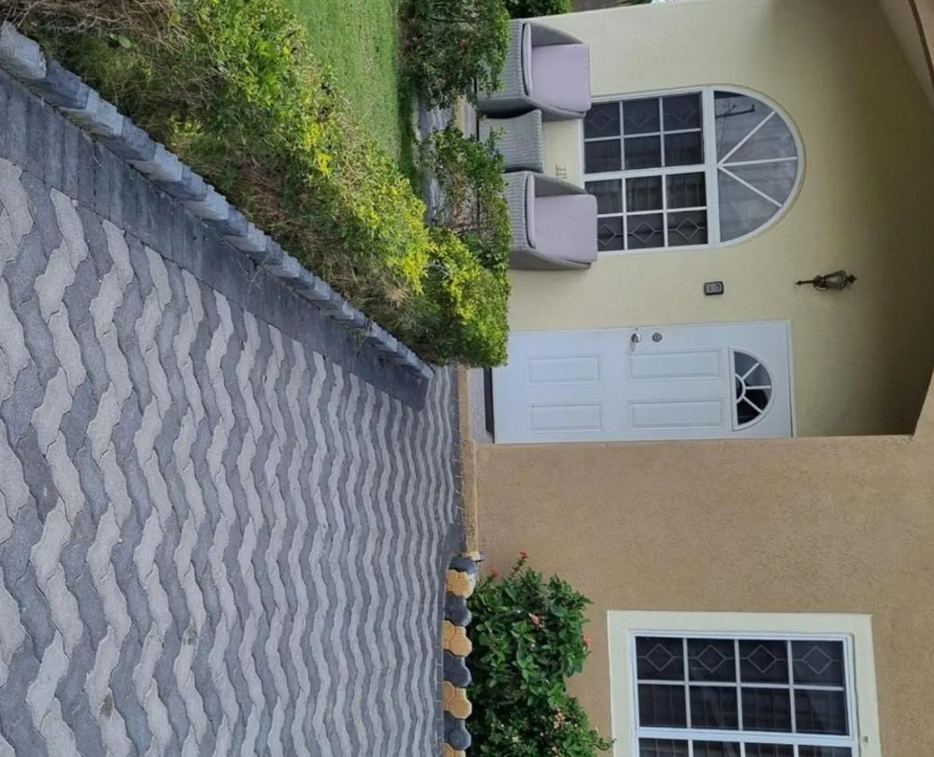 Holiday home Charming 2-Bed House In Portmore Gated Community